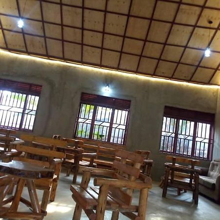The Royal Pentagon Hotel Hoima Exterior photo